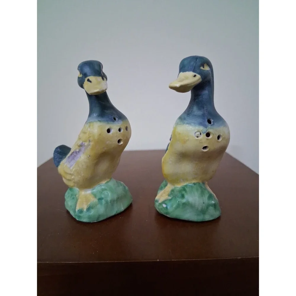 Vintage Ceramic Duck Novelty Animal Salt & Pepper Shakers Set, 2 Pieces. Japan